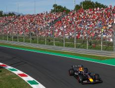 PG电子线上登入-关于红牛二队碾压红牛车队，塞恩斯惊艳四座的信息